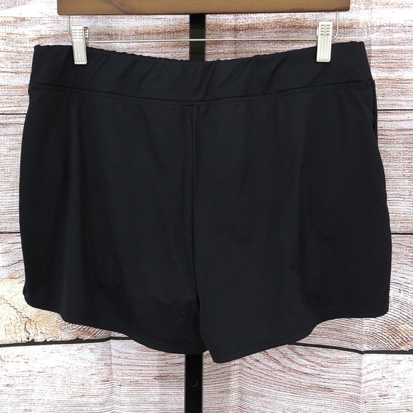 Lands' End Black Swim Lined Shorts  Size 16 - Picture 3 of 7